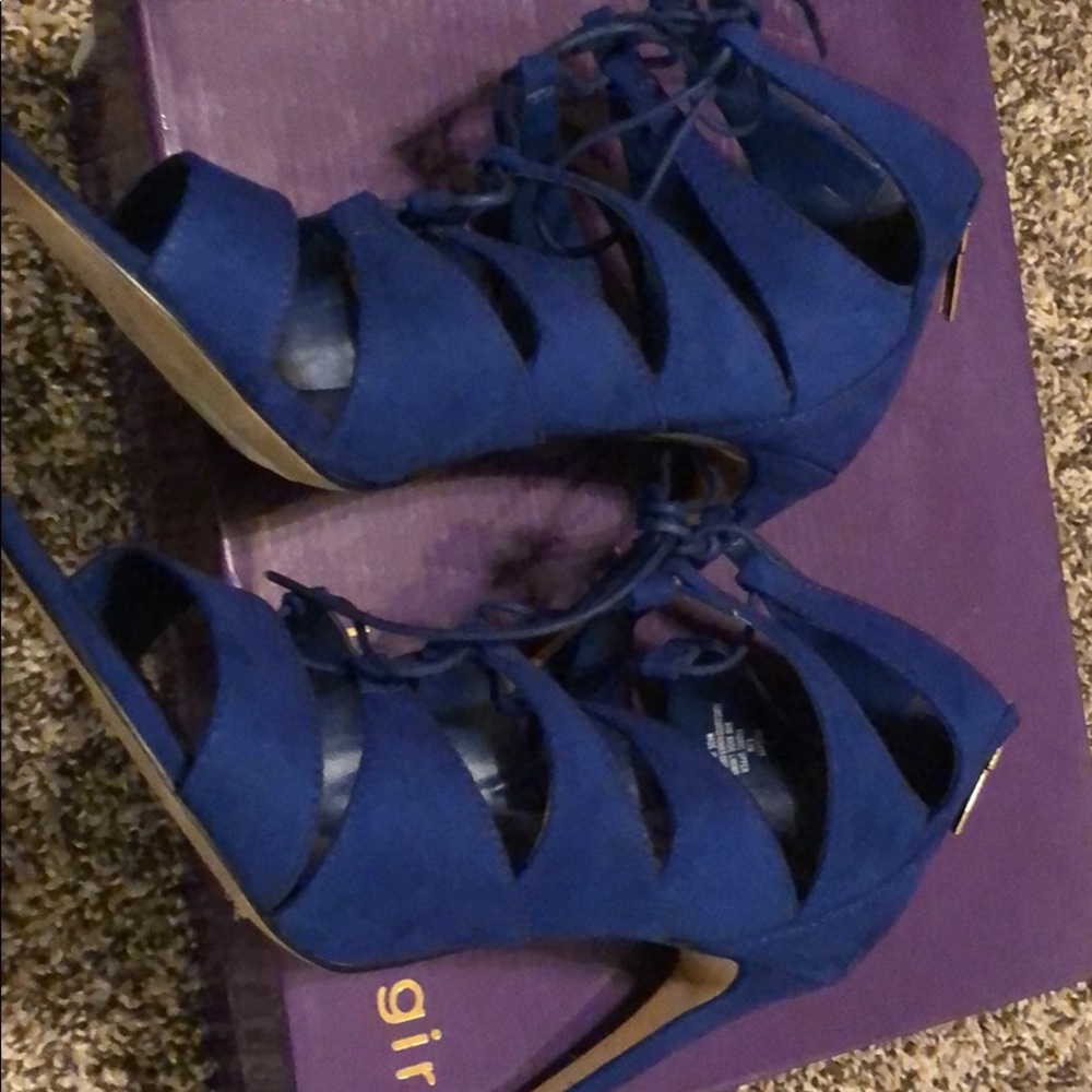 Blue madden girl size 8.5 - Picture 2 of 5